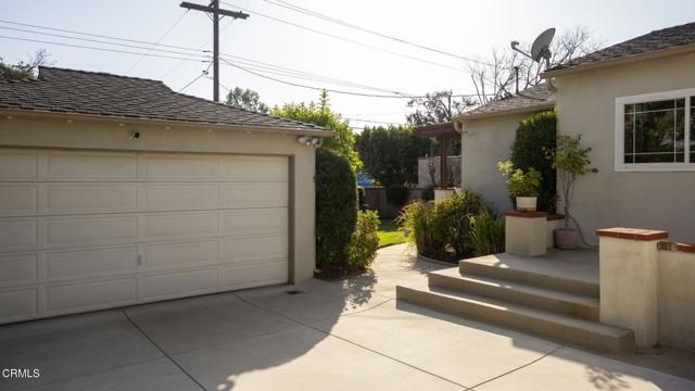 1896 E Mountain Street, Pasadena, CA 91104