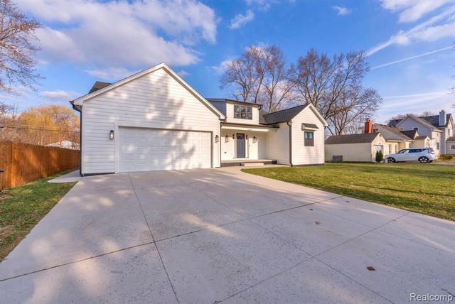 22664 Colgate Street, Farmington, MI 48336