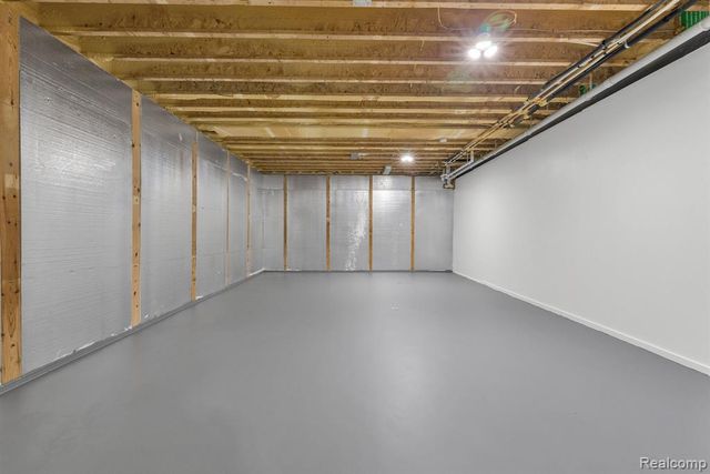 22664 Colgate Street, Farmington, MI 48336