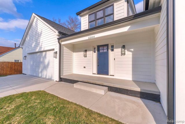 22664 Colgate Street, Farmington, MI 48336