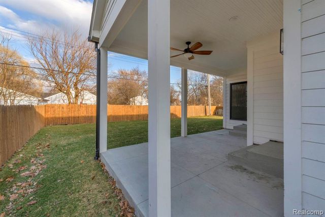 22664 Colgate Street, Farmington, MI 48336