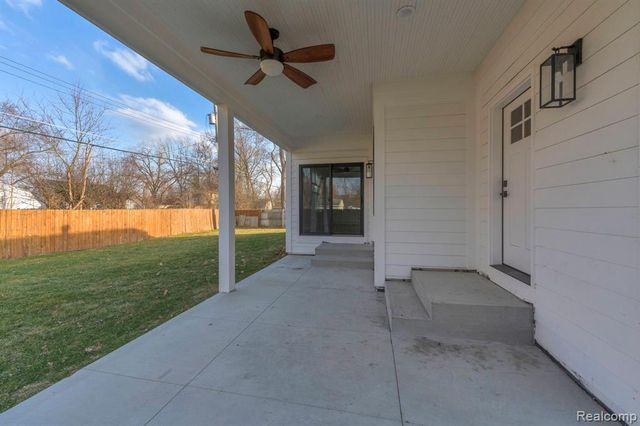 22664 Colgate Street, Farmington, MI 48336