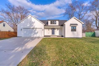 22664 Colgate Street, Farmington, MI 48336