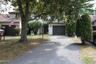20 Heartwood Court, Clifton Park, NY 12065