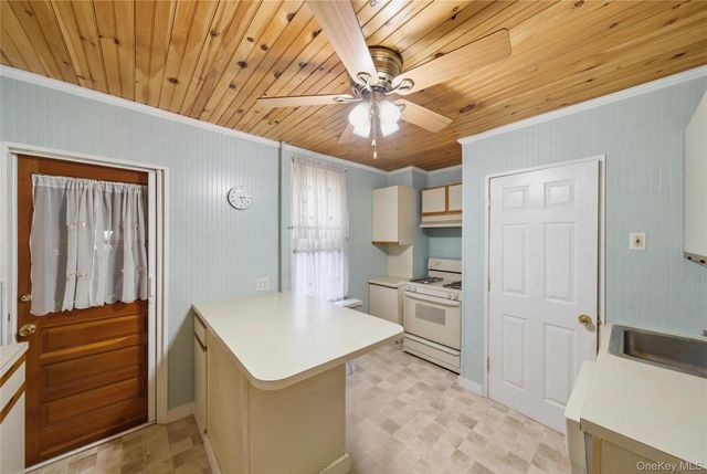 6661 74th Street, Middle Village, NY 11379