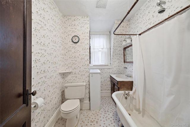 6661 74th Street, Middle Village, NY 11379