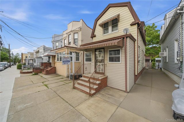 6661 74th Street, Middle Village, NY 11379