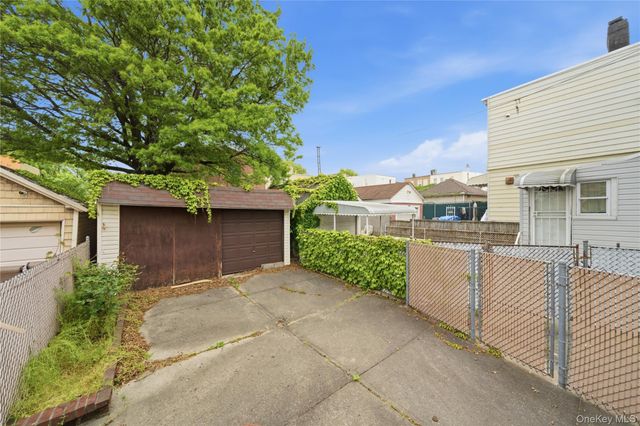 6661 74th Street, Middle Village, NY 11379