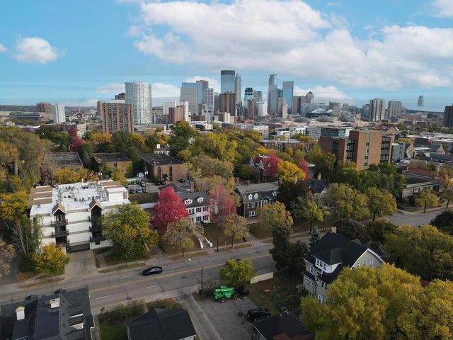 2015 Pleasant Avenue, Minneapolis, MN 55404