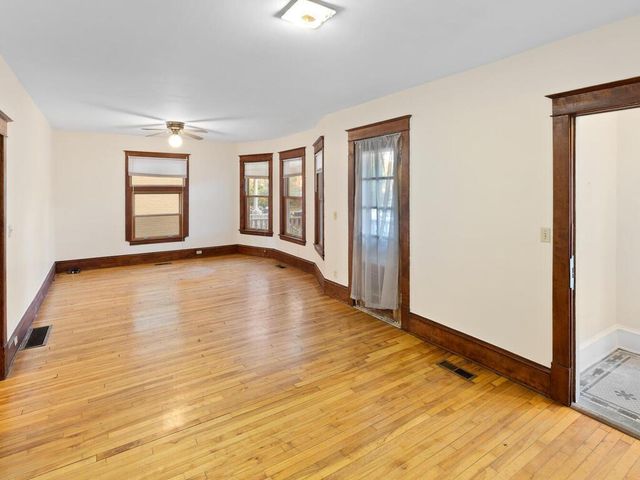 2015 Pleasant Avenue, Minneapolis, MN 55404