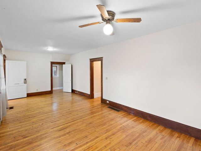 2015 Pleasant Avenue, Minneapolis, MN 55404