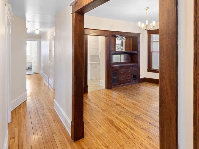 2015 Pleasant Avenue, Minneapolis, MN 55404