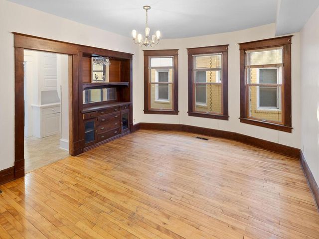 2015 Pleasant Avenue, Minneapolis, MN 55404