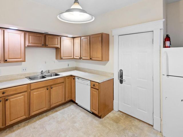 2015 Pleasant Avenue, Minneapolis, MN 55404