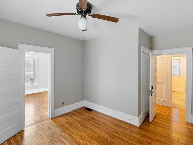 2015 Pleasant Avenue, Minneapolis, MN 55404