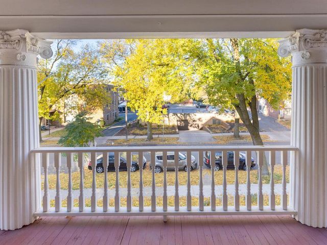 2015 Pleasant Avenue, Minneapolis, MN 55404