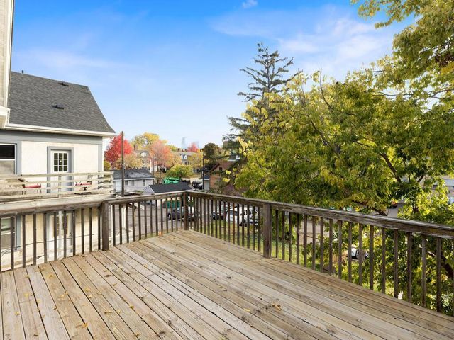 2015 Pleasant Avenue, Minneapolis, MN 55404