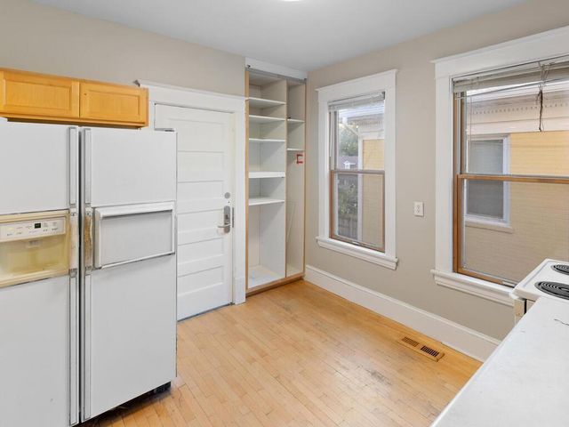 2015 Pleasant Avenue, Minneapolis, MN 55404