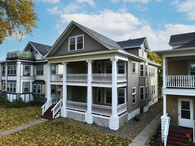 2015 Pleasant Avenue, Minneapolis, MN 55404