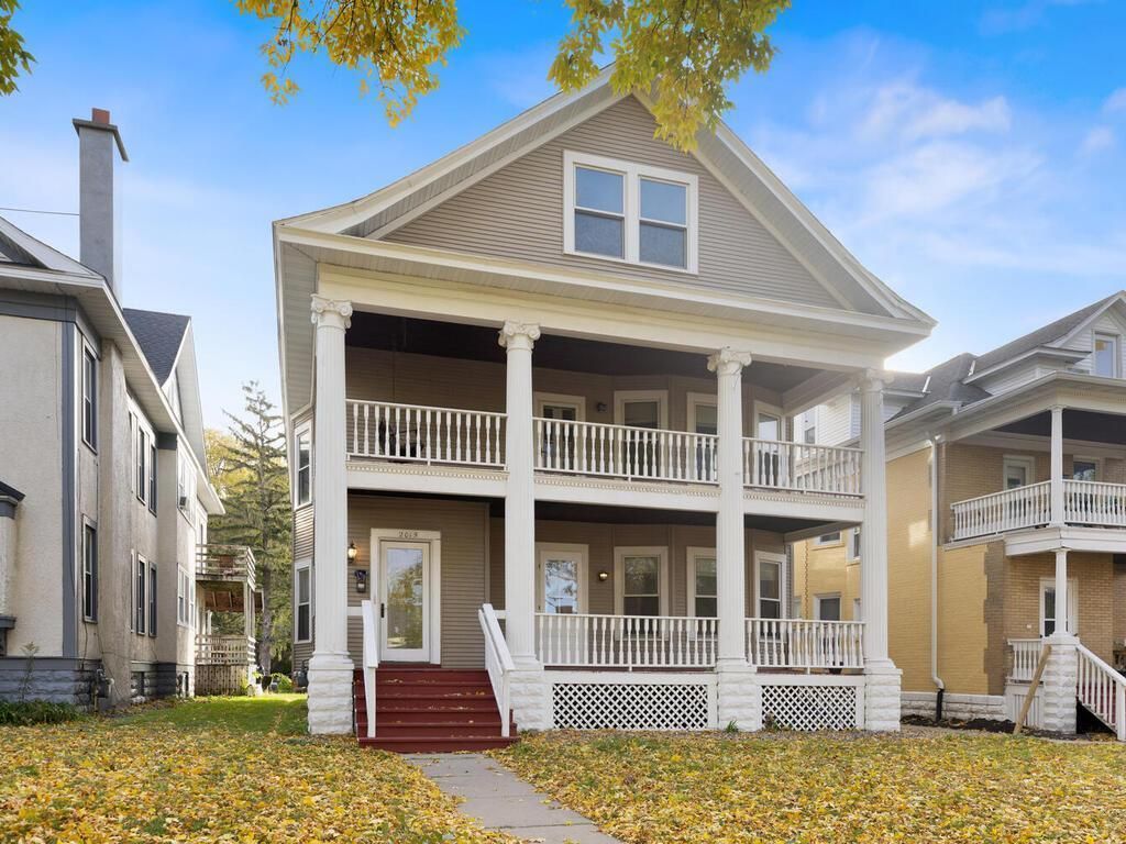 2015 Pleasant Avenue, Minneapolis, MN 55404