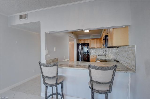 3288 Page Ave Apt 1012, Virginia Beach, VA 23451