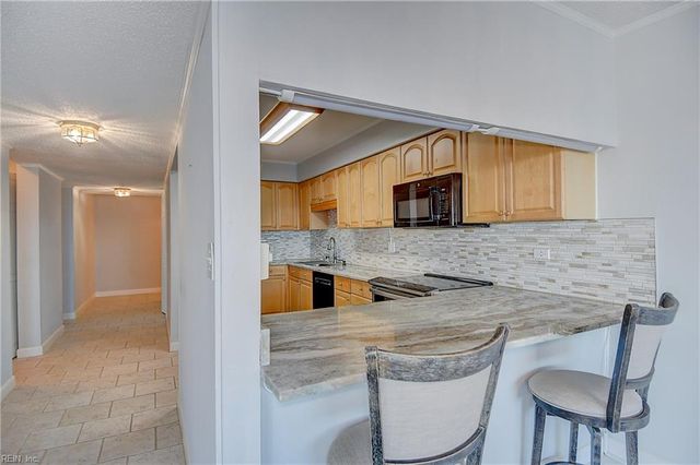 3288 Page Ave Apt 1012, Virginia Beach, VA 23451