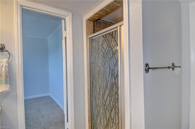 3288 Page Ave Apt 1012, Virginia Beach, VA 23451