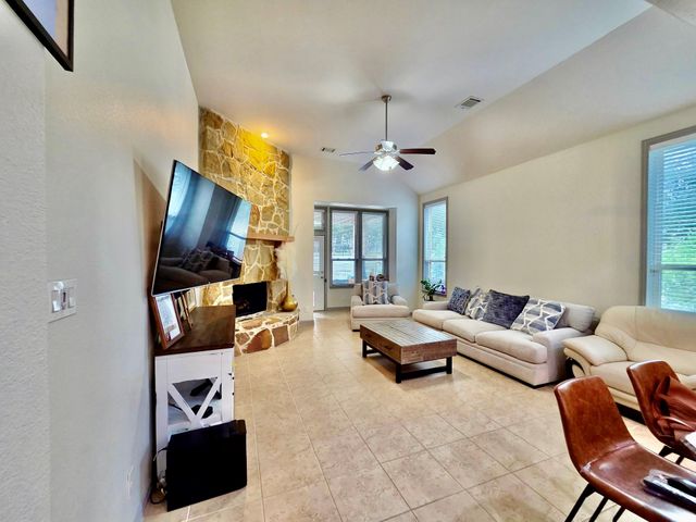 6181 Bridgewater Lane, League City, TX 77573