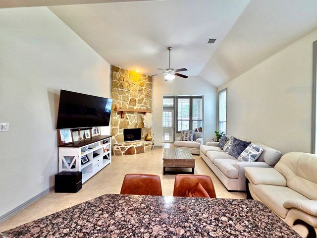 6181 Bridgewater Lane, League City, TX 77573