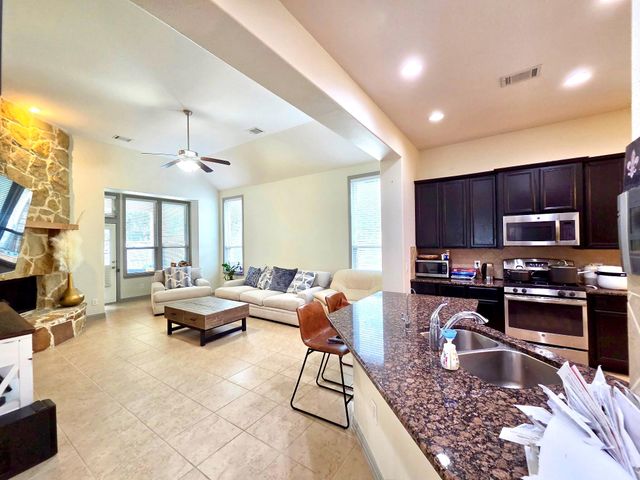6181 Bridgewater Lane, League City, TX 77573