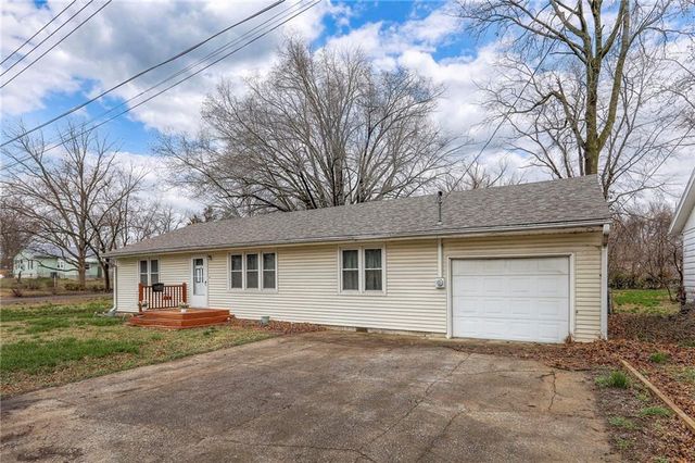 406 E Washington Street, Windsor, MO 65360