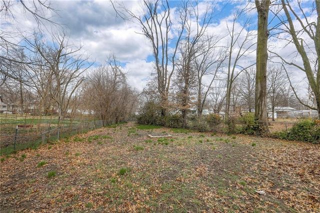 406 E Washington Street, Windsor, MO 65360