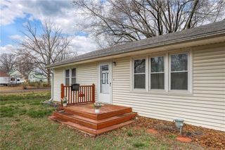 406 E Washington Street, Windsor, MO 65360