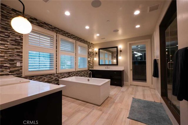 102 Heather Mist, Irvine, CA 92618