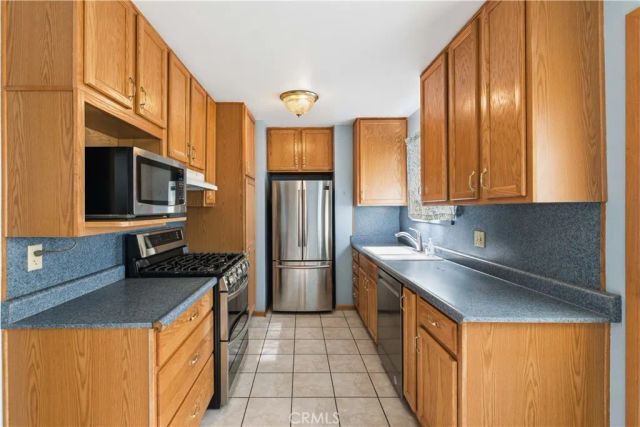 45308 Newtree Avenue, Lancaster, CA 93534