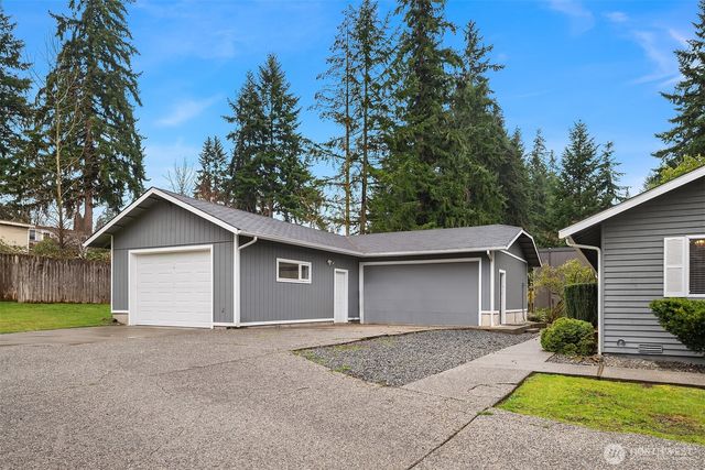 12401 8th Drive SE, Everett, WA 98208