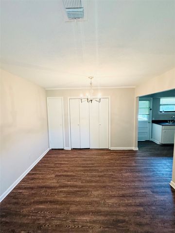 816 Lakeside Drive, Mesquite, TX 75149