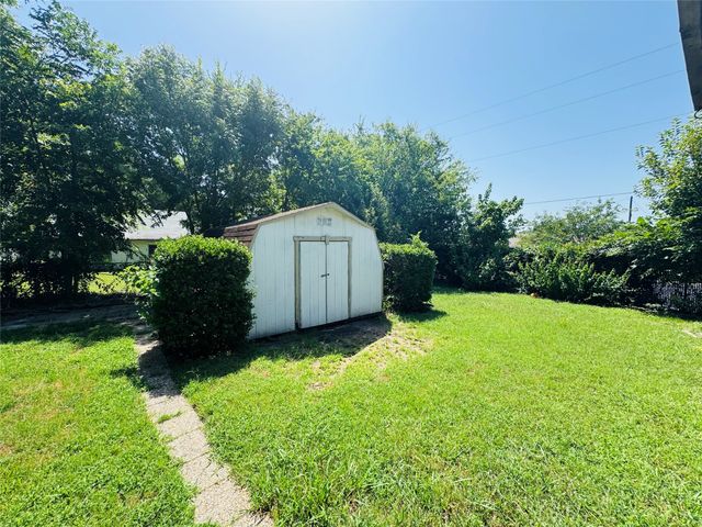 816 Lakeside Drive, Mesquite, TX 75149