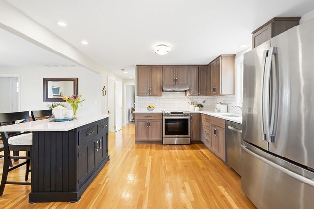 8 Freemont St, Lexington, MA 02421