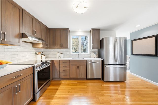 8 Freemont St, Lexington, MA 02421