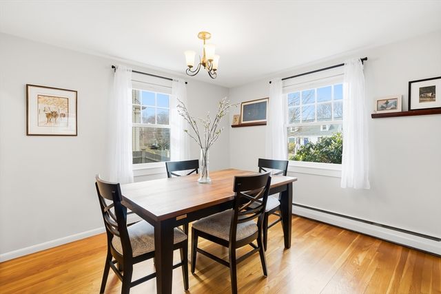 8 Freemont St, Lexington, MA 02421