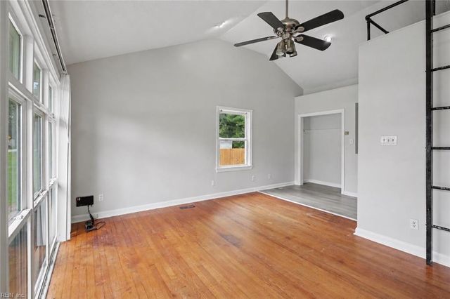 206 Pine Grove RD, Newport News, VA 23601