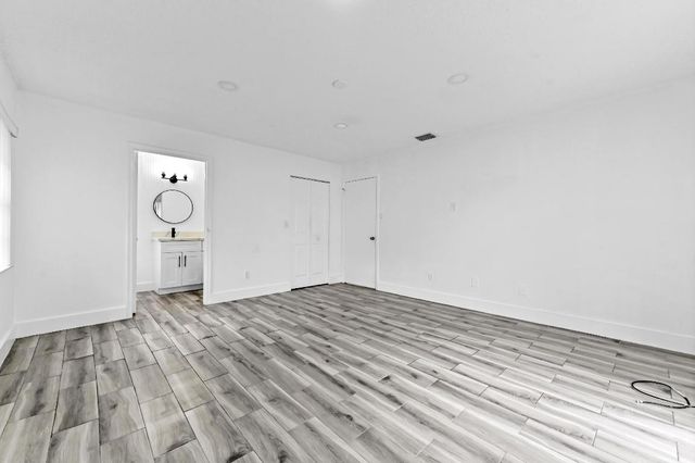 1390 Summit Run Circle, West Palm Beach, FL 33415