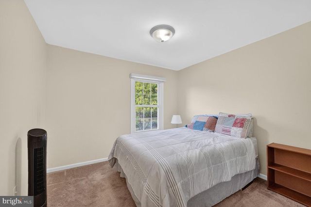 46922 RABBITRUN, Sterling, VA 20164
