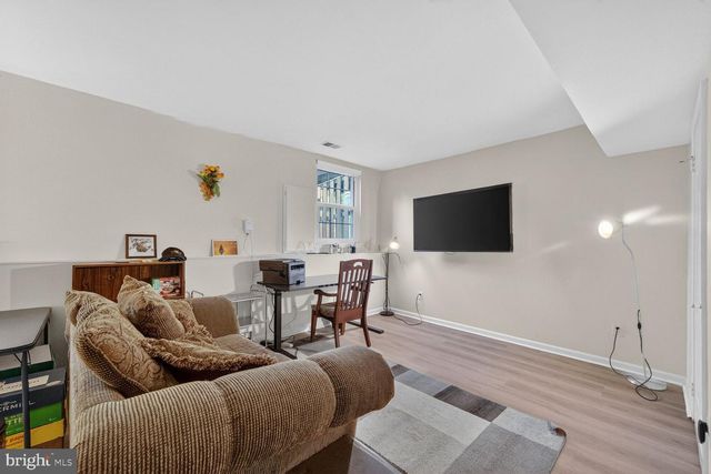 46922 RABBITRUN, Sterling, VA 20164