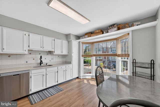 46922 RABBITRUN, Sterling, VA 20164