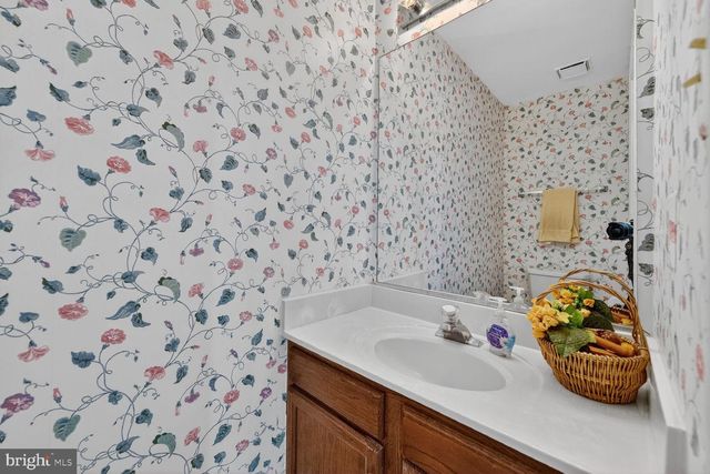 46922 RABBITRUN, Sterling, VA 20164