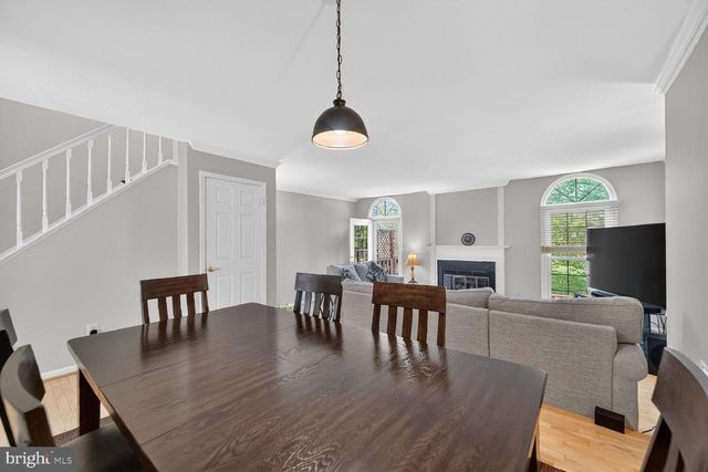 46922 RABBITRUN, Sterling, VA 20164