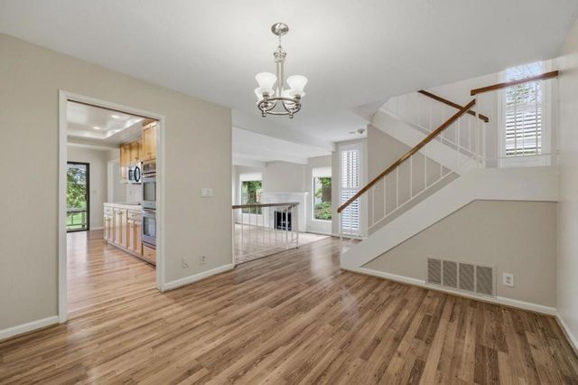 470 Sand Hill Circle, Menlo Park, CA 94025