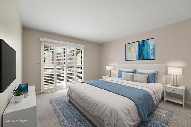 470 Sand Hill Circle, Menlo Park, CA 94025